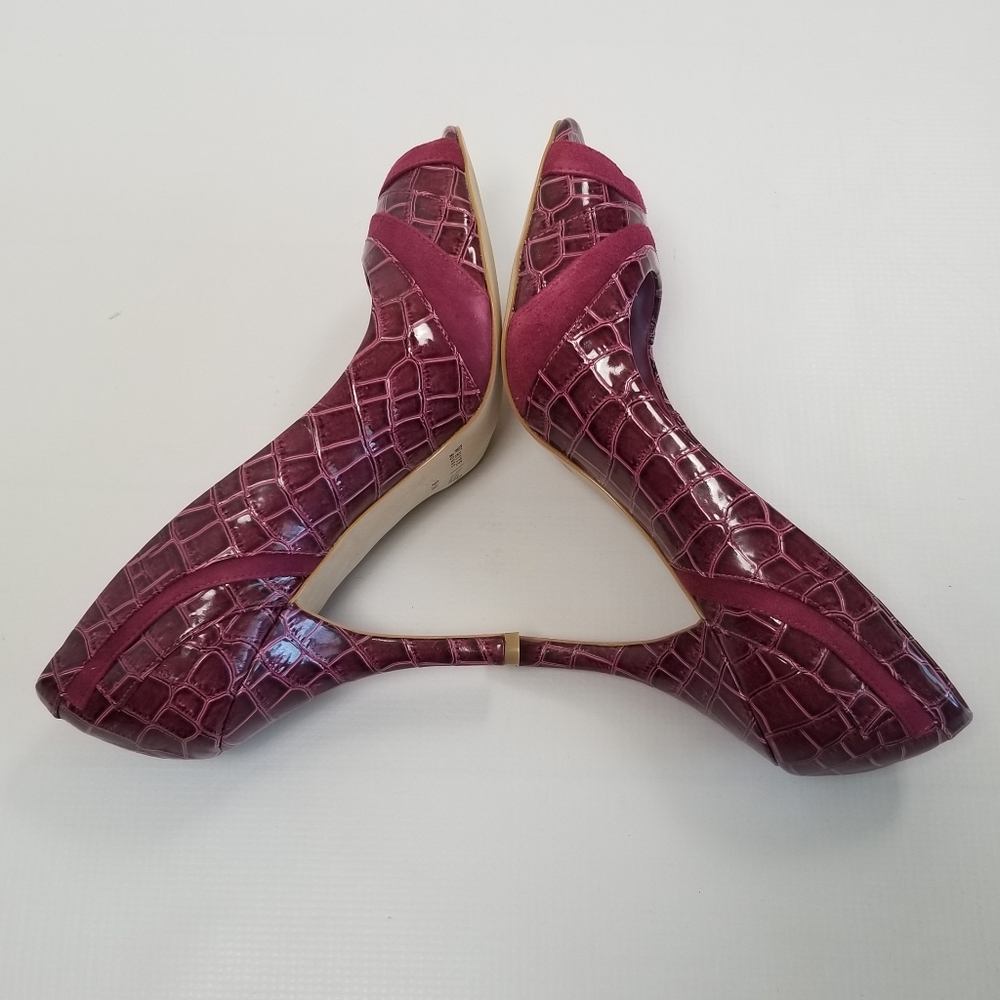 WHBM Maddox Croc Embossed Peep Toe Pumps Heels 9.5 - Picture 5 of 10